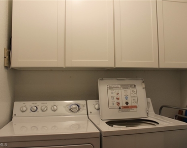 12940 Positano Circle - Photo Thumbnail 21