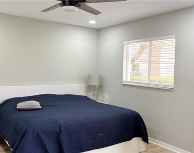 59 Camelot Gardens Boulevard - Photo Thumbnail 9