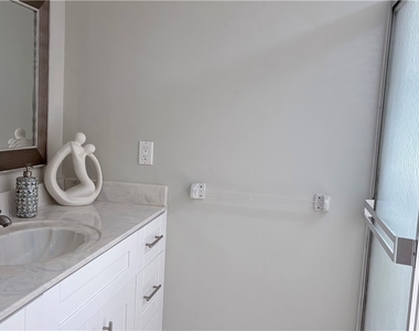 59 Camelot Gardens Boulevard - Photo Thumbnail 10