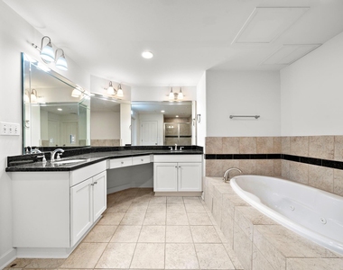 914 Main Street - Photo Thumbnail 9