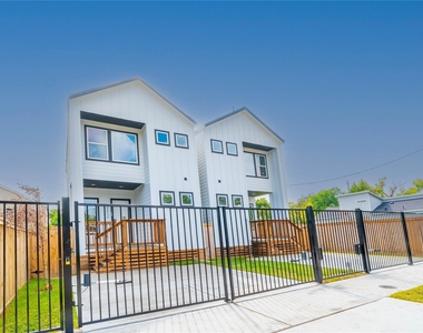 3212 Retta Street - Photo Thumbnail 8