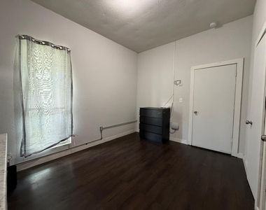1211 W Park Ave - Photo Thumbnail 4