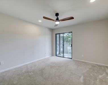 1201 Bering Drive - Photo Thumbnail 10