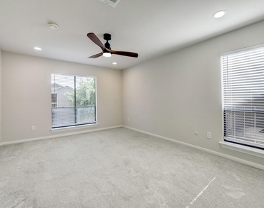 1201 Bering Drive - Photo Thumbnail 13