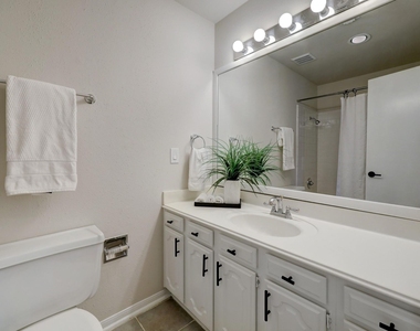 1201 Bering Drive - Photo Thumbnail 11