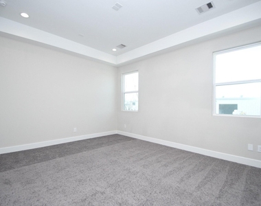 5904 Gardendale Drive - Photo Thumbnail 30