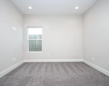 5904 Gardendale Drive - Photo Thumbnail 23