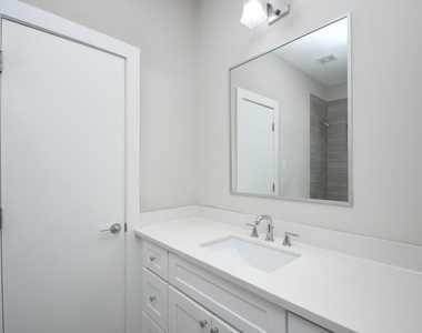 5904 Gardendale Drive - Photo Thumbnail 36