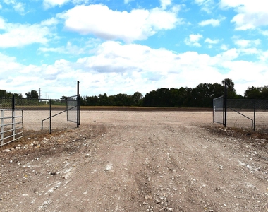 8911 Fm 524 Road - Photo Thumbnail 13