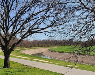1860 White Oak Drive - Photo Thumbnail 44