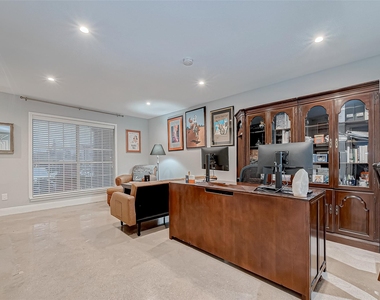 1860 White Oak Drive - Photo Thumbnail 12