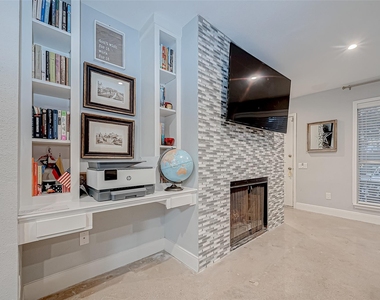 1860 White Oak Drive - Photo Thumbnail 8