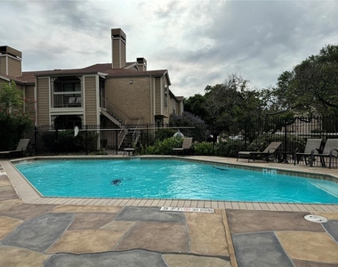 1860 White Oak Drive - Photo Thumbnail 42