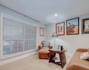 1860 White Oak Drive - Photo Thumbnail 10