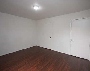 8100 Cambridge Street - Photo Thumbnail 15