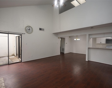 8100 Cambridge Street - Photo Thumbnail 3