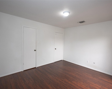 8100 Cambridge Street - Photo Thumbnail 16