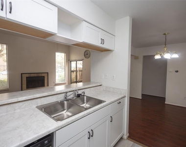 8100 Cambridge Street - Photo Thumbnail 11