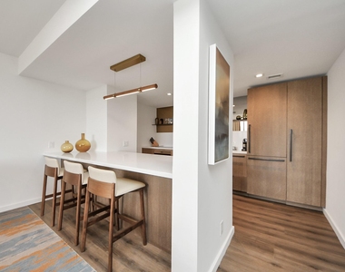 1300 Lamar Street - Photo Thumbnail 13