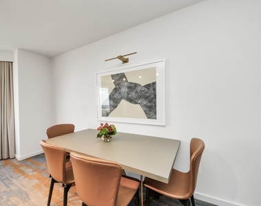 1300 Lamar Street - Photo Thumbnail 11