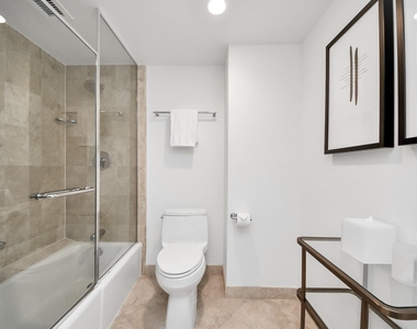 1300 Lamar Street Street - Photo Thumbnail 25