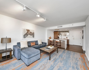 1300 Lamar Street Street - Photo Thumbnail 13