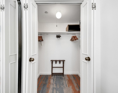 1300 Lamar Street Street - Photo Thumbnail 17