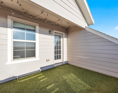 9623 Towne Lake Parkway - Photo Thumbnail 23