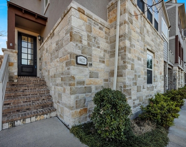 9623 Towne Lake Parkway - Photo Thumbnail 1