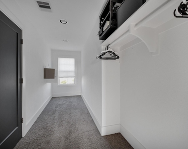 9623 Towne Lake Parkway - Photo Thumbnail 21