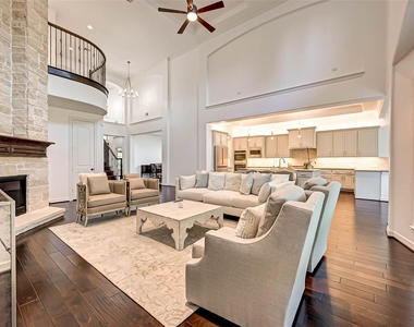 39 Marino Drive - Photo Thumbnail 17