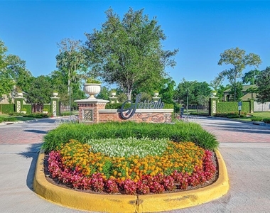 39 Marino Drive - Photo Thumbnail 1