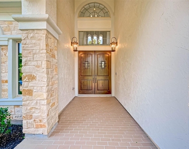 39 Marino Drive - Photo Thumbnail 7