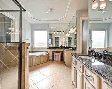 39 Marino Drive - Photo Thumbnail 32
