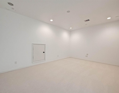 39 Marino Drive - Photo Thumbnail 40