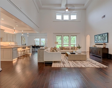 39 Marino Drive - Photo Thumbnail 15