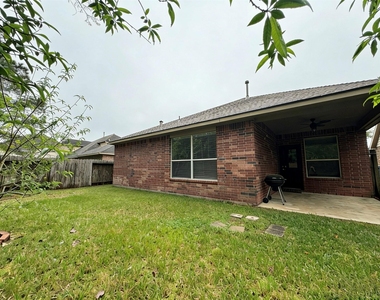21344 Thurston Crossing Drive - Photo Thumbnail 12