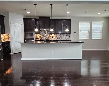 6027 Turner Shadow Lane - Photo Thumbnail 13
