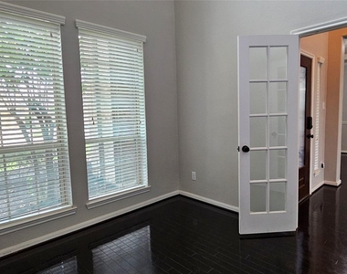 6027 Turner Shadow Lane - Photo Thumbnail 10