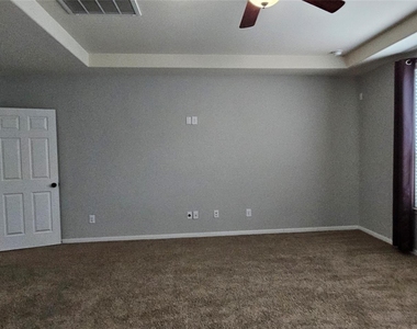 6027 Turner Shadow Lane - Photo Thumbnail 16