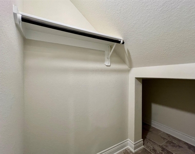 10916 Cannes Memorial Drive - Photo Thumbnail 25