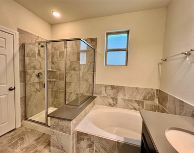 10916 Cannes Memorial Drive - Photo Thumbnail 18