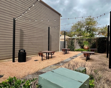 10916 Cannes Memorial Drive - Photo Thumbnail 34