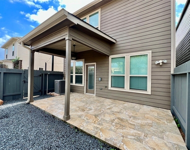 10916 Cannes Memorial Drive - Photo Thumbnail 31
