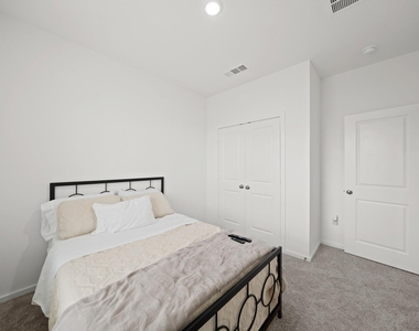 26235 Arrowleaf Drive - Photo Thumbnail 16