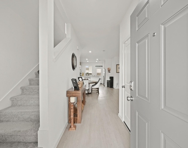 26235 Arrowleaf Drive - Photo Thumbnail 3