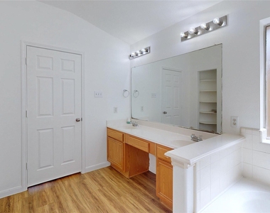 20226 Sunset Ranch Drive - Photo Thumbnail 17