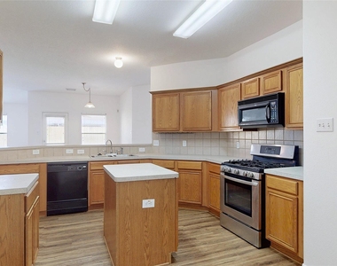 20226 Sunset Ranch Drive - Photo Thumbnail 8