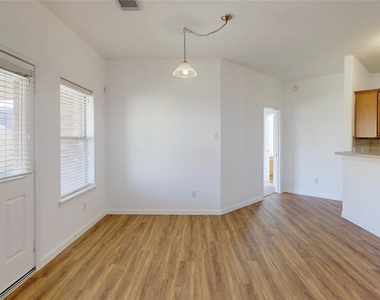 20226 Sunset Ranch Drive - Photo Thumbnail 7