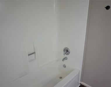2727 Tinechester Drive - Photo Thumbnail 20
